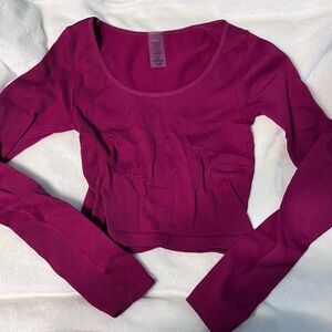 Long sleeved crop top